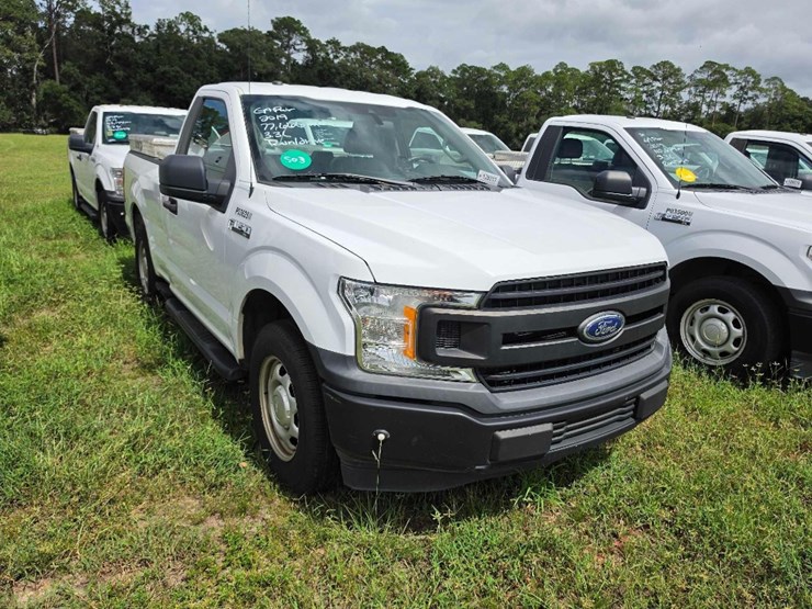 2019-ford-f150-xl-image-1