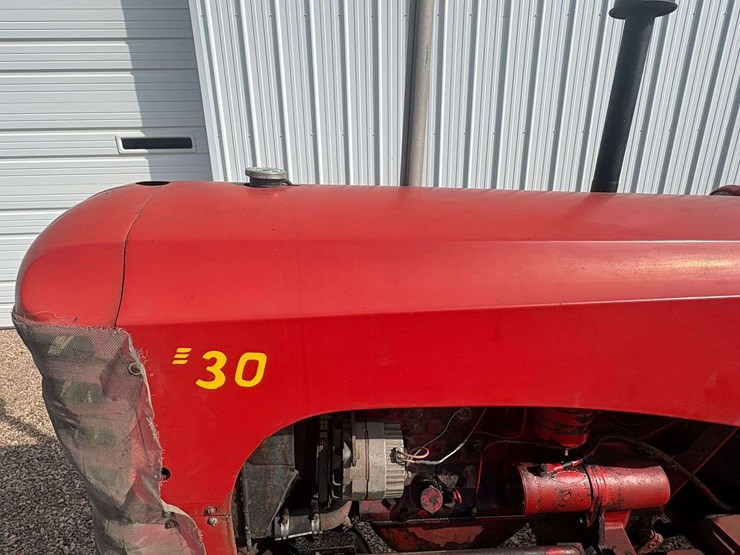 massey-ferguson-30-image-11