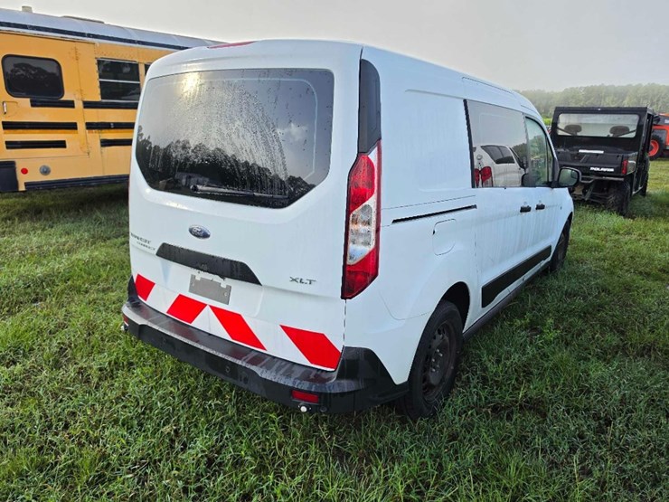 2022-ford-transit-connect-image-5