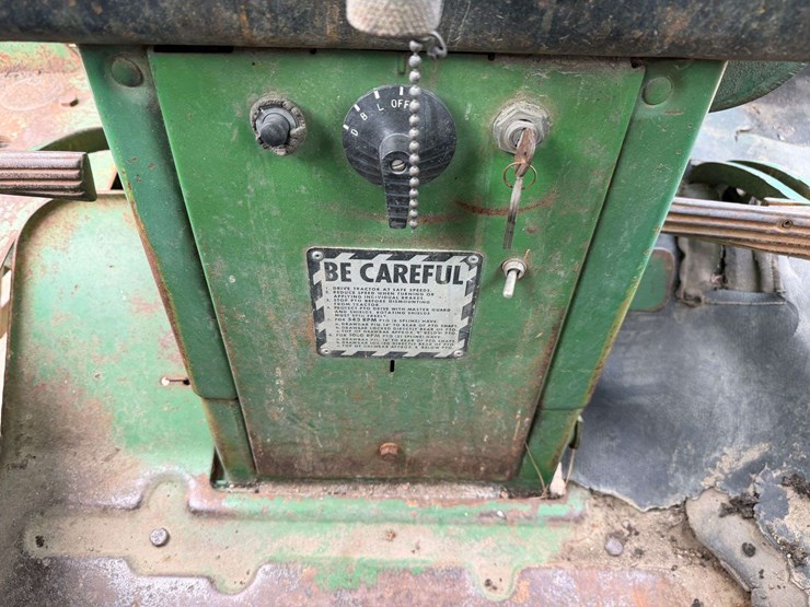 john-deere-4020-image-38