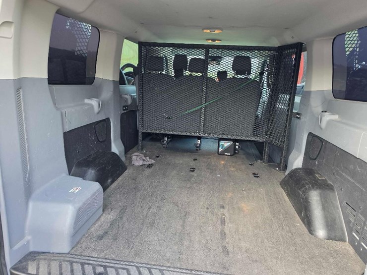 2017-ford-transit-image-6