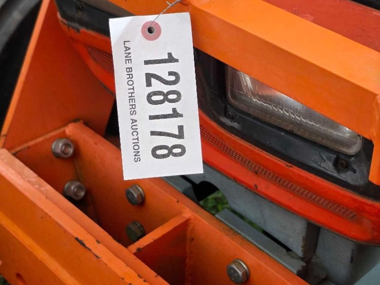 kubota-m8200-image-18