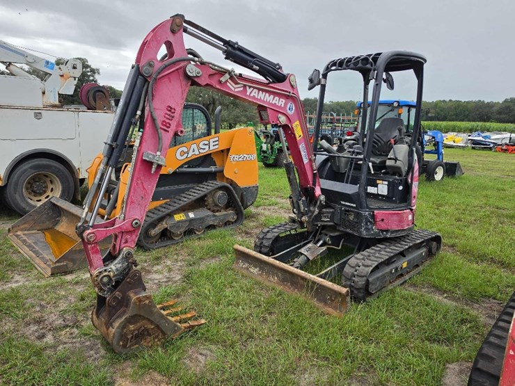 2022-yanmar-vio25-image-2