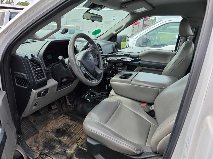 2019-ford-f150-xl-image-10