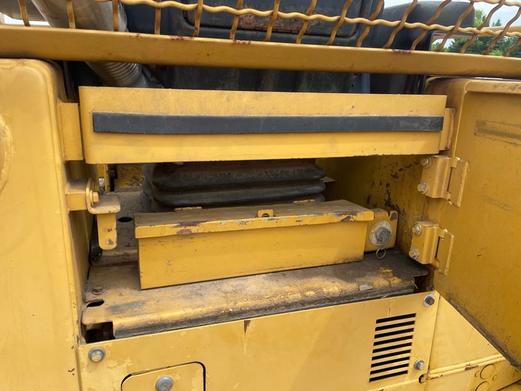caterpillar-d5c-image-18