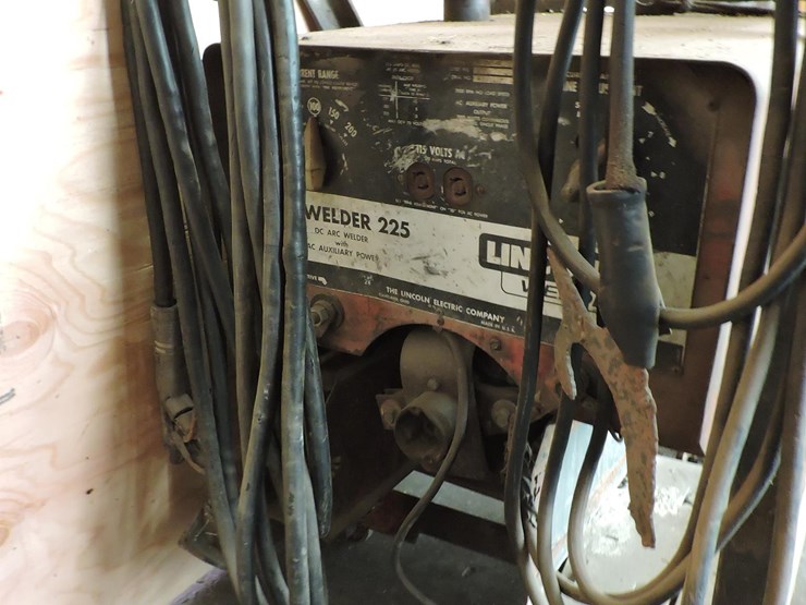 lincoln,-225-amp-portable-welder-w/onan-gas-engine-image-3