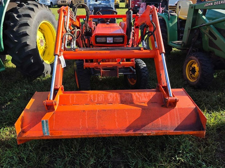 kubota-b8200-image-10