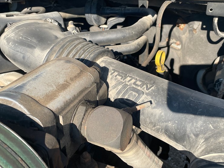 2002-ford-f550-xl-image-20