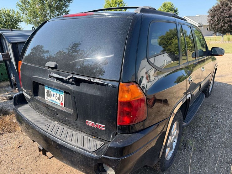 2004-gmc-envoy-image-41
