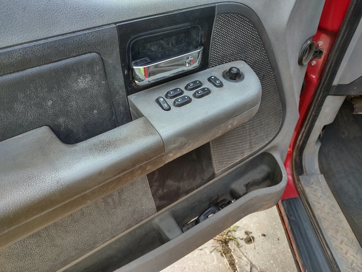 2008-ford-150-image-32