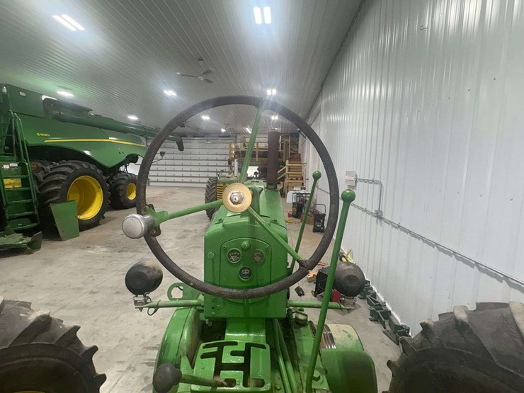 1955-john-deere-60-image-23