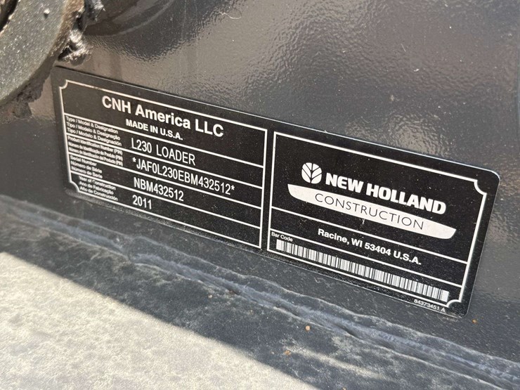 new-holland-l230-image-15