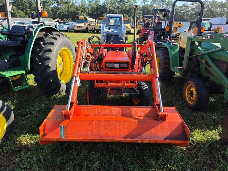 kubota-b8200-image-2