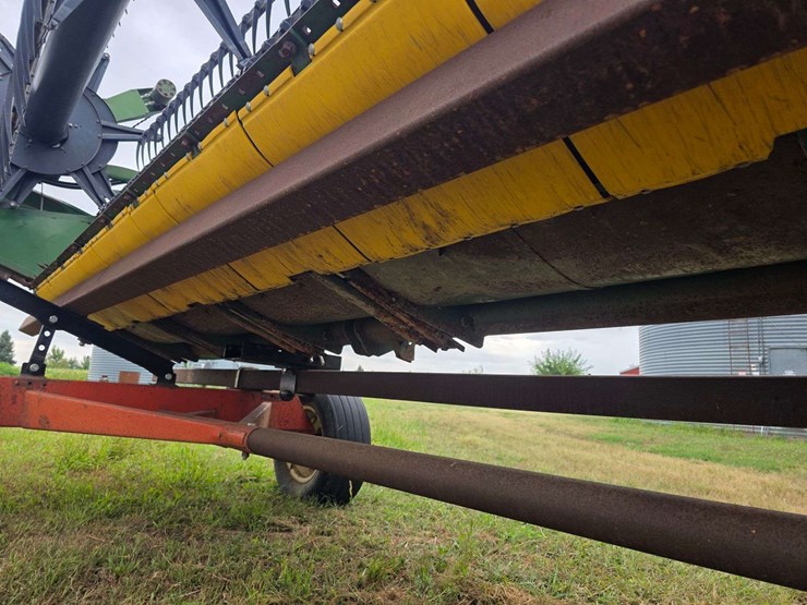 john-deere-220-image-23