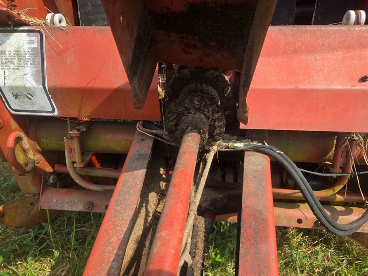 hesston-5540-image-16