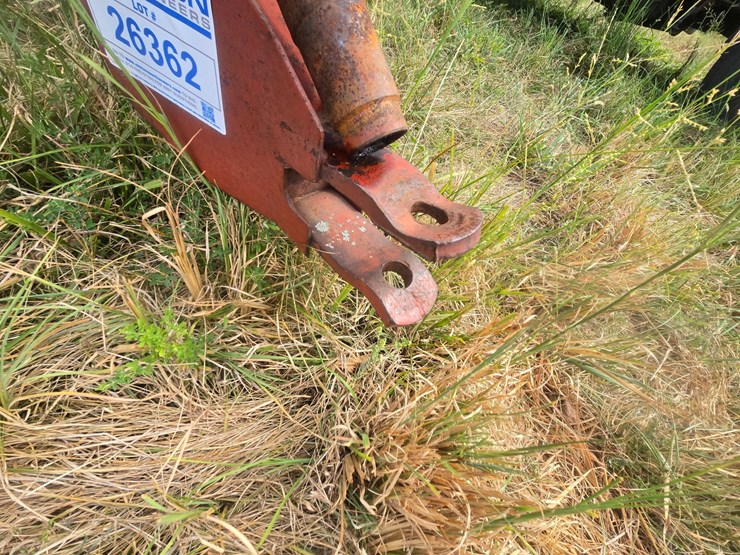 hesston-1091-image-6