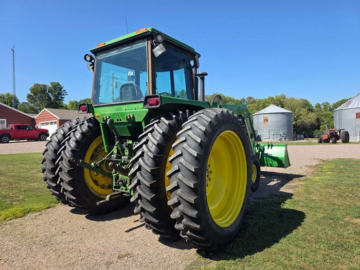 1977-john-deere-4430-image-15