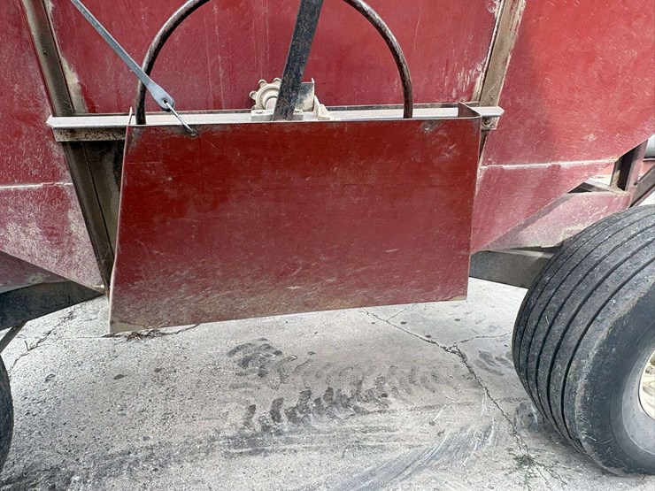 m&w-little-red-wagon-image-19