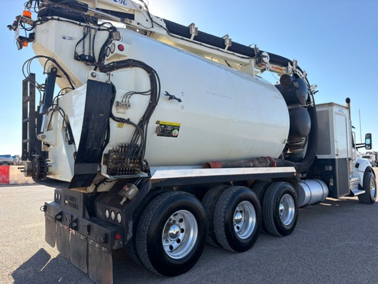 2024-kenworth-t880-image-14