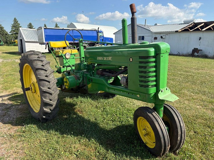 1951-john-deere-b-image-2