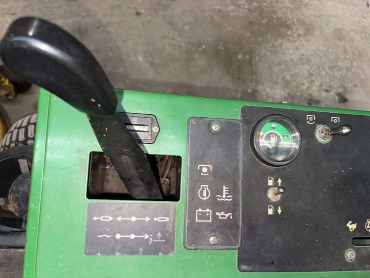 1999-john-deere-f935-image-29