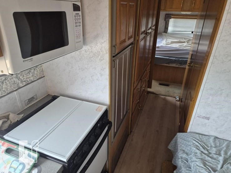 2000-layton-camper-10928-image-8