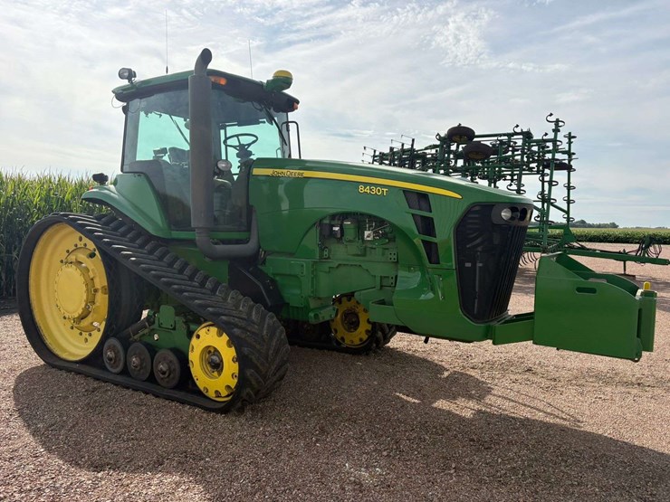 2006-john-deere-8430t-image-2
