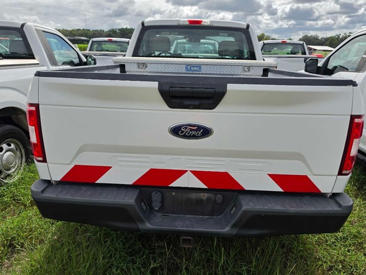2018-ford-f150-xl-image-5