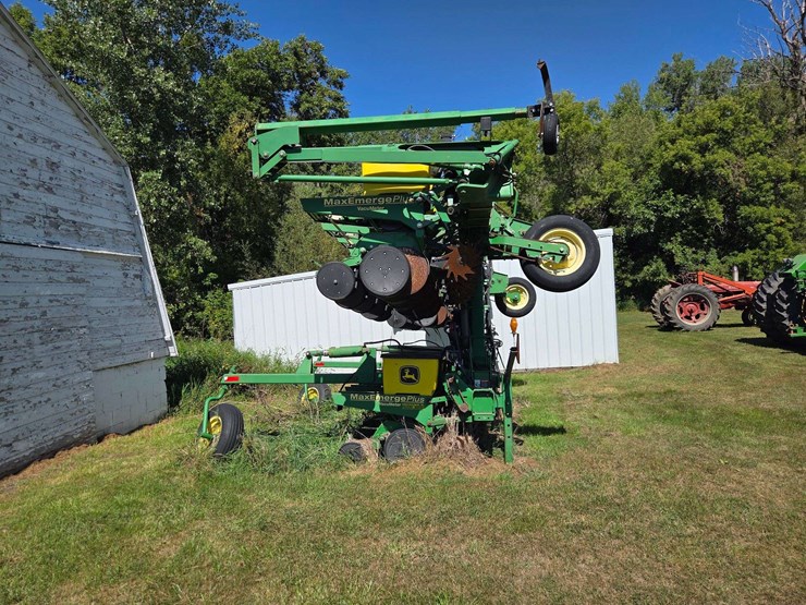 john-deere-1720-image-3