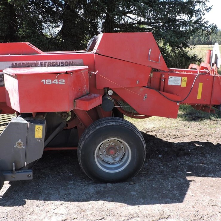 MASSEY-FERGUSON 1842