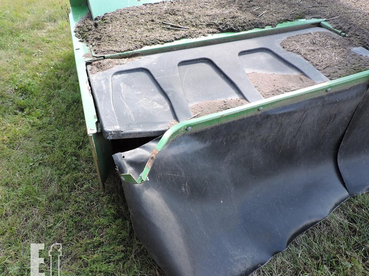 john-deere-835-image-5