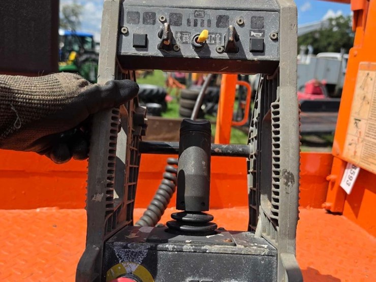 260---jlg-scissorlift-26'-image-6