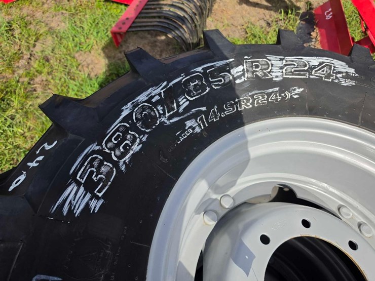 240---2-trelleborg-380/85r24(14.9r24)-image-3