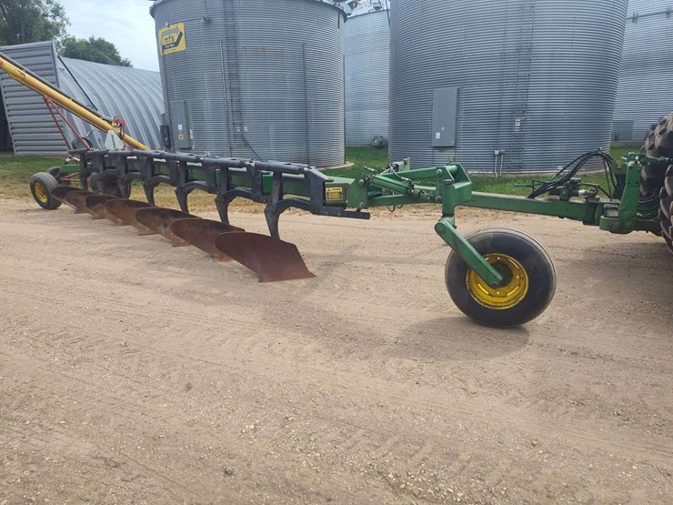 john-deere-2800-image-1