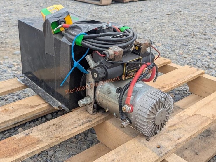 vevor-hydrualic-pump-&-tank-image-17