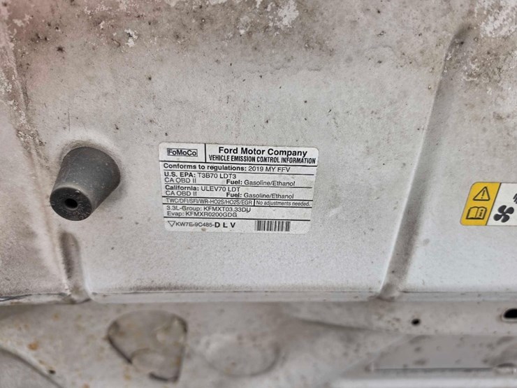 2019-ford-f150-xl-image-15