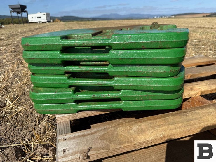 john-deere-quik-tatch-front-suitcase-weights-image-8