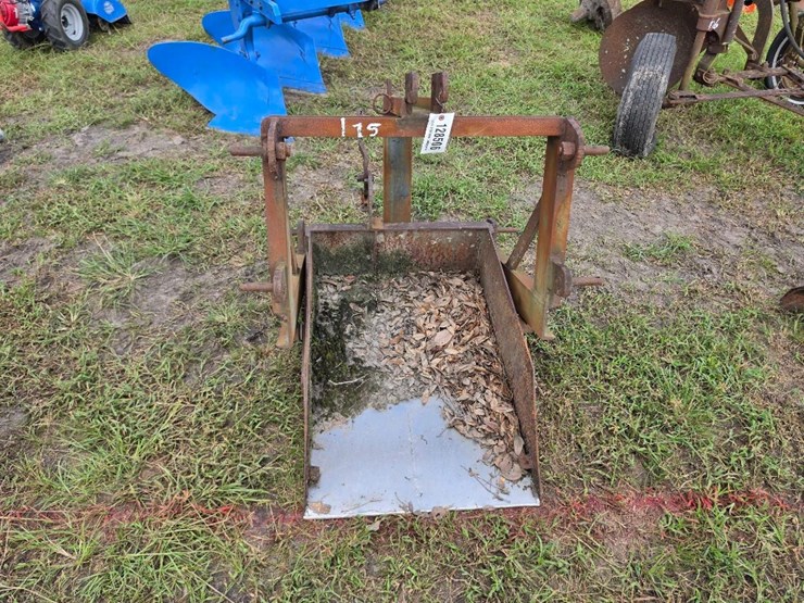 175---vintage-tractor-slip-scoop-image-5