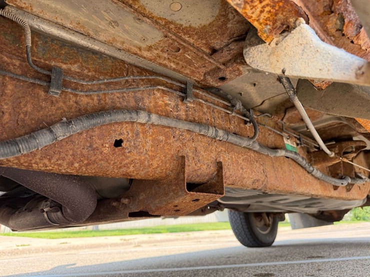 2010-ford-f150-lariat-image-17