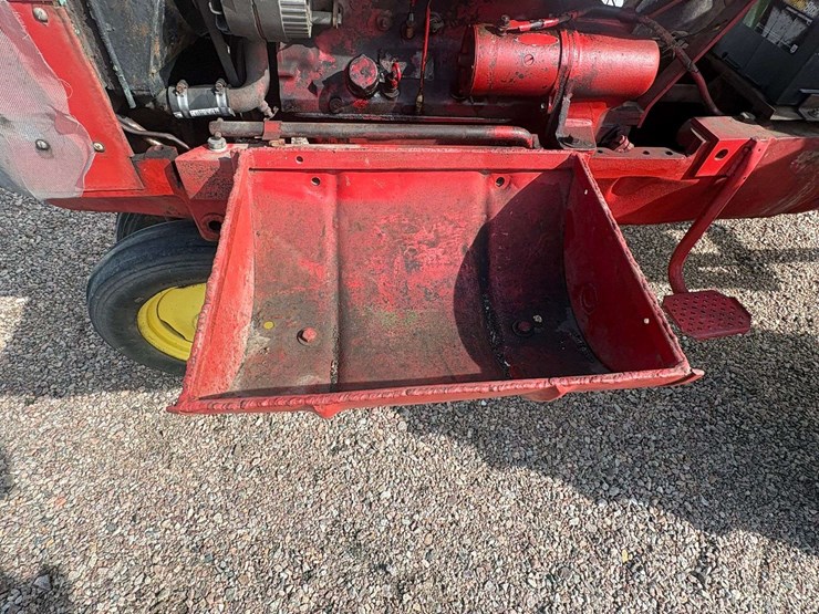 massey-ferguson-30-image-31