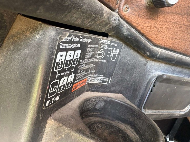 1990-cummins-855-image-33