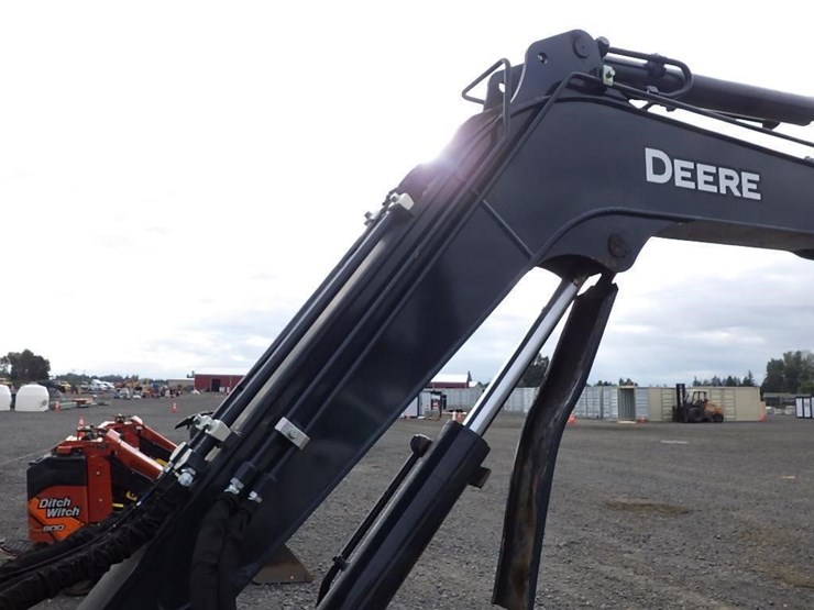 2023-deere-60g-image-28