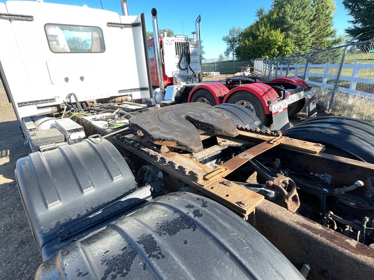 2006-kenworth-t800b-image-19