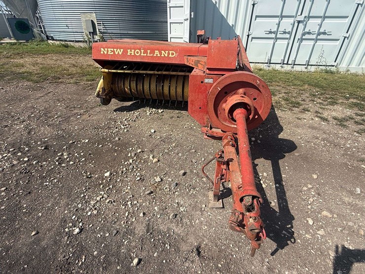 new-holland-268-image-10