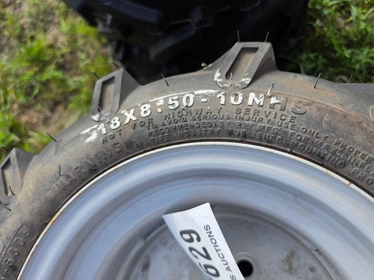 243---2-lawn-trac-18x8.50-10nhs-image-3