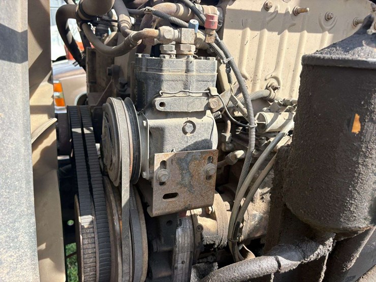 1990-cummins-855-image-28