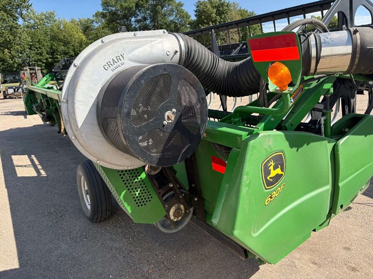 john-deere-630f-image-3