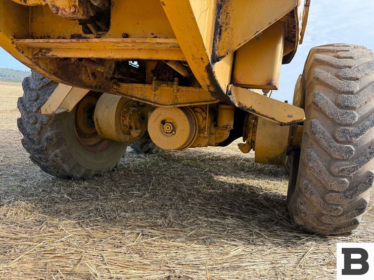 caterpillar-12-image-59