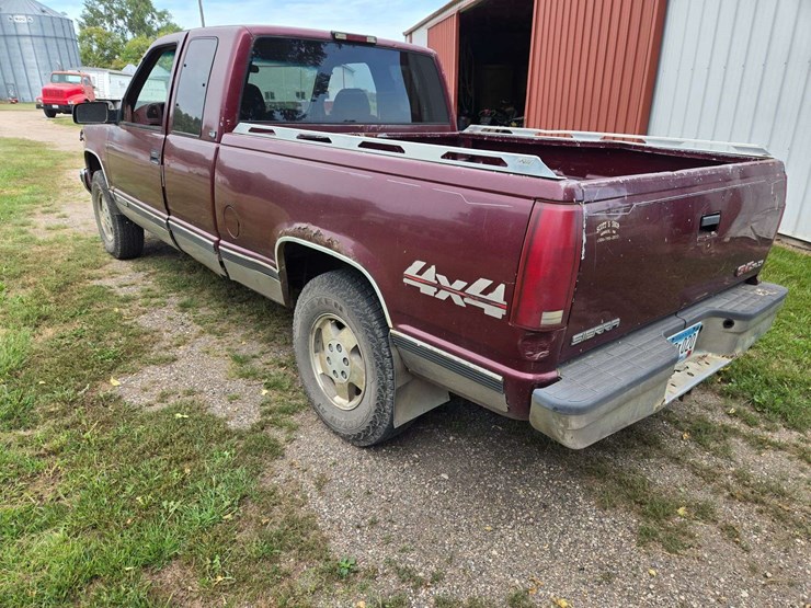 1995-gmc-1500-image-3