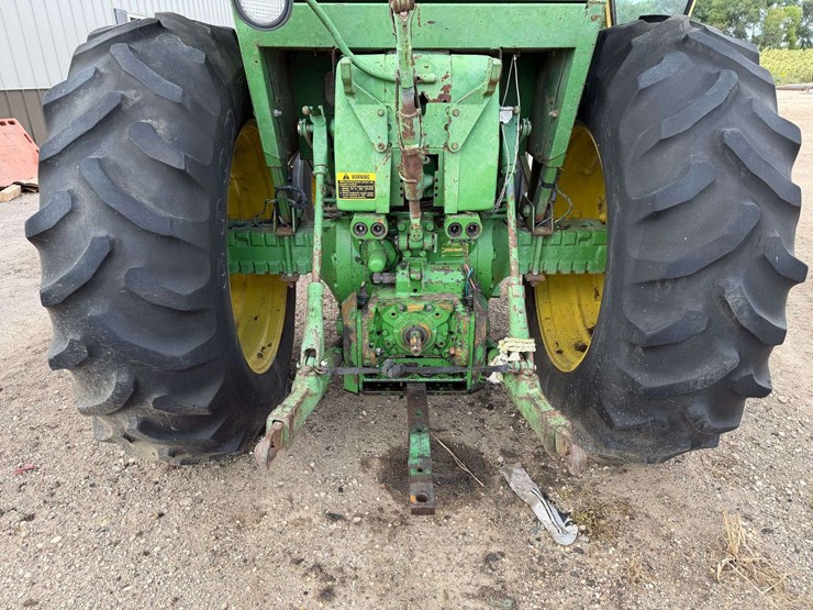 john-deere-4020-image-17